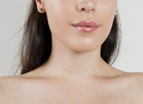 Cervicoplastia em Blumenau: Rejuvenescimento do Pescoço com Harmonia e Naturalidade